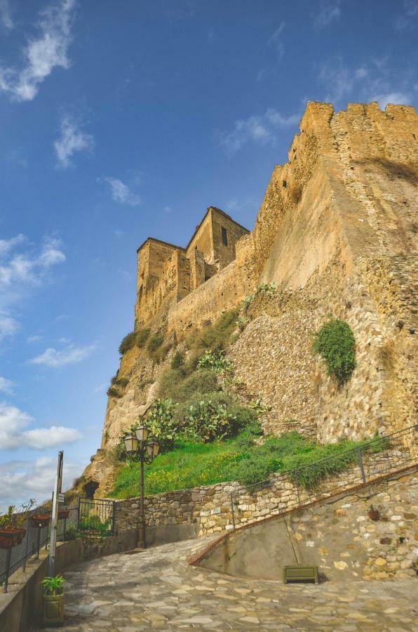 Casa Castello Hotell Rocca Imperiale Eksteriør bilde